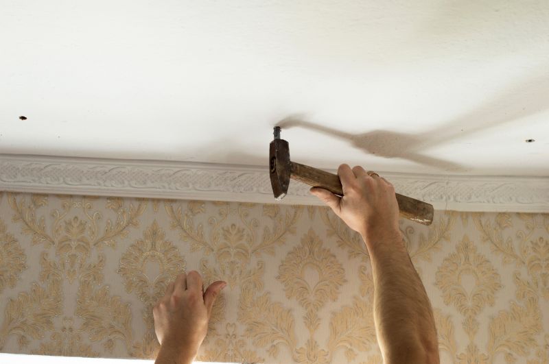 Wallpaper Hanging in Conroe, TX