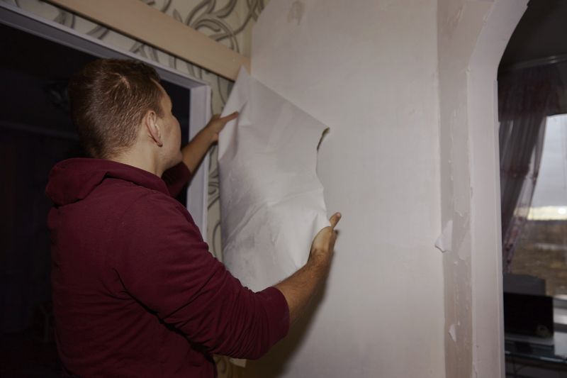 Wallpaper Removal Service in Overland Park, KS